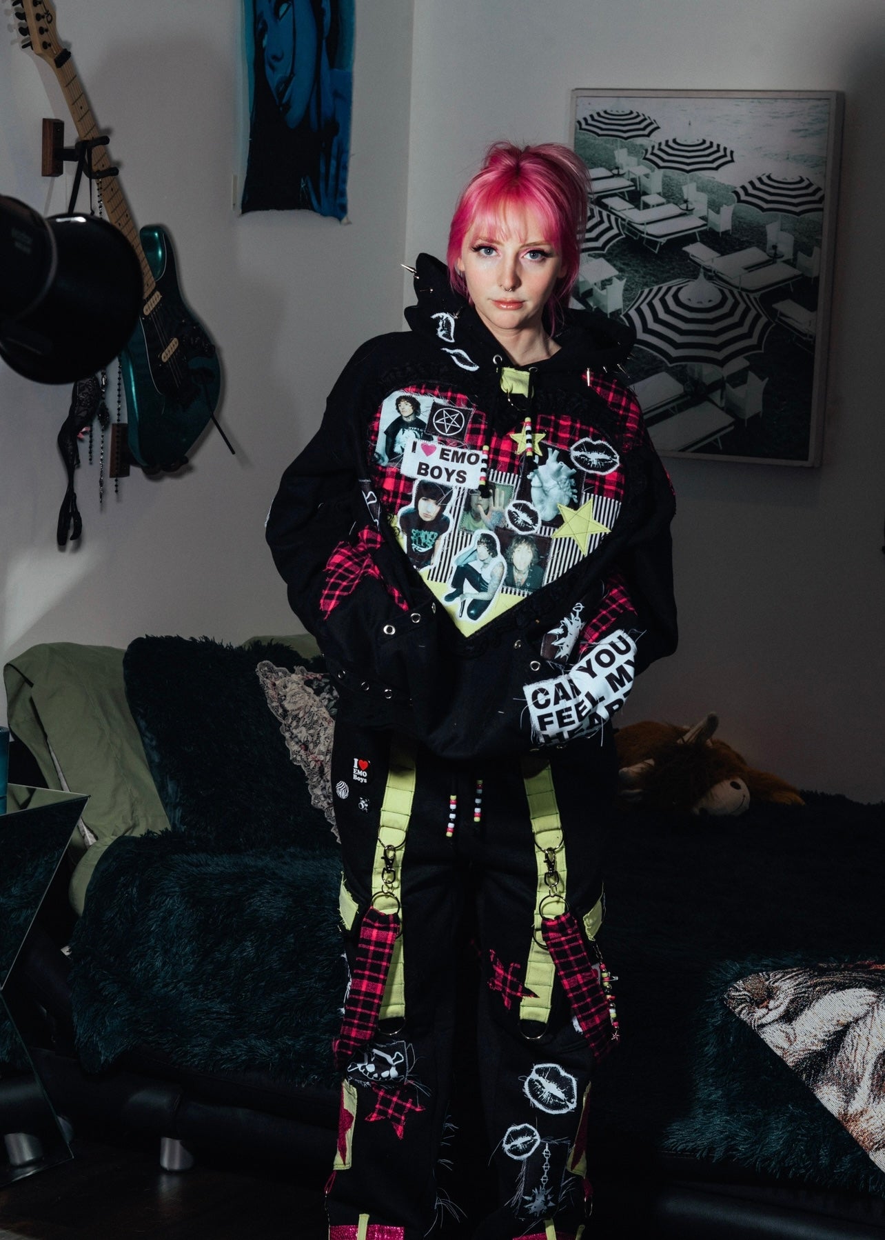EMO B✯TCHES SWEATS