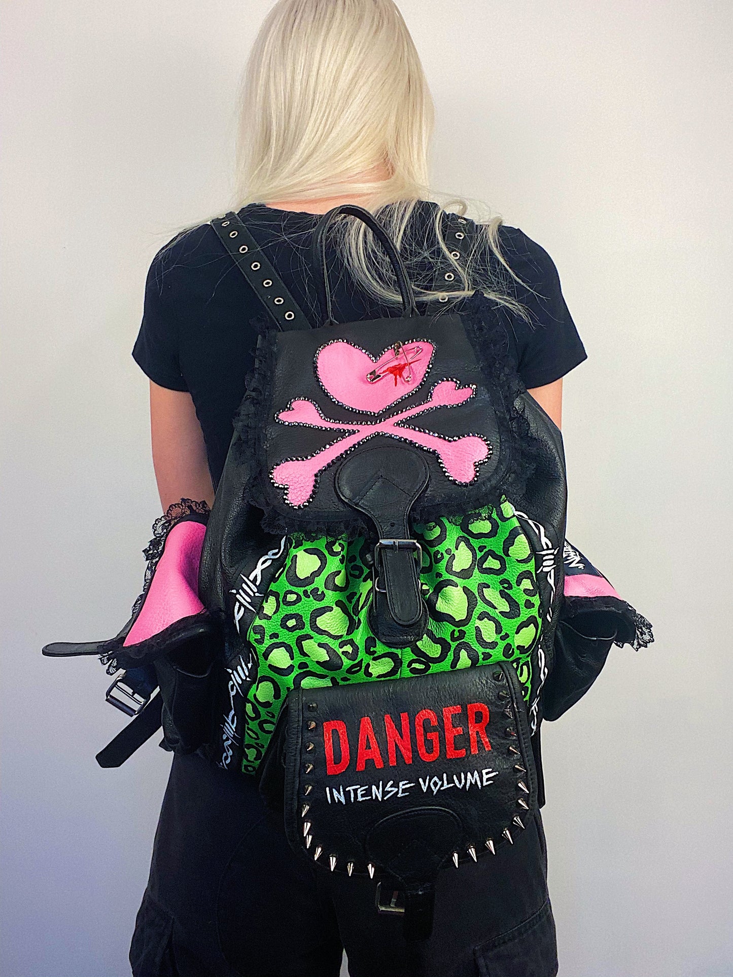 LUVER GIRL BACKPACK