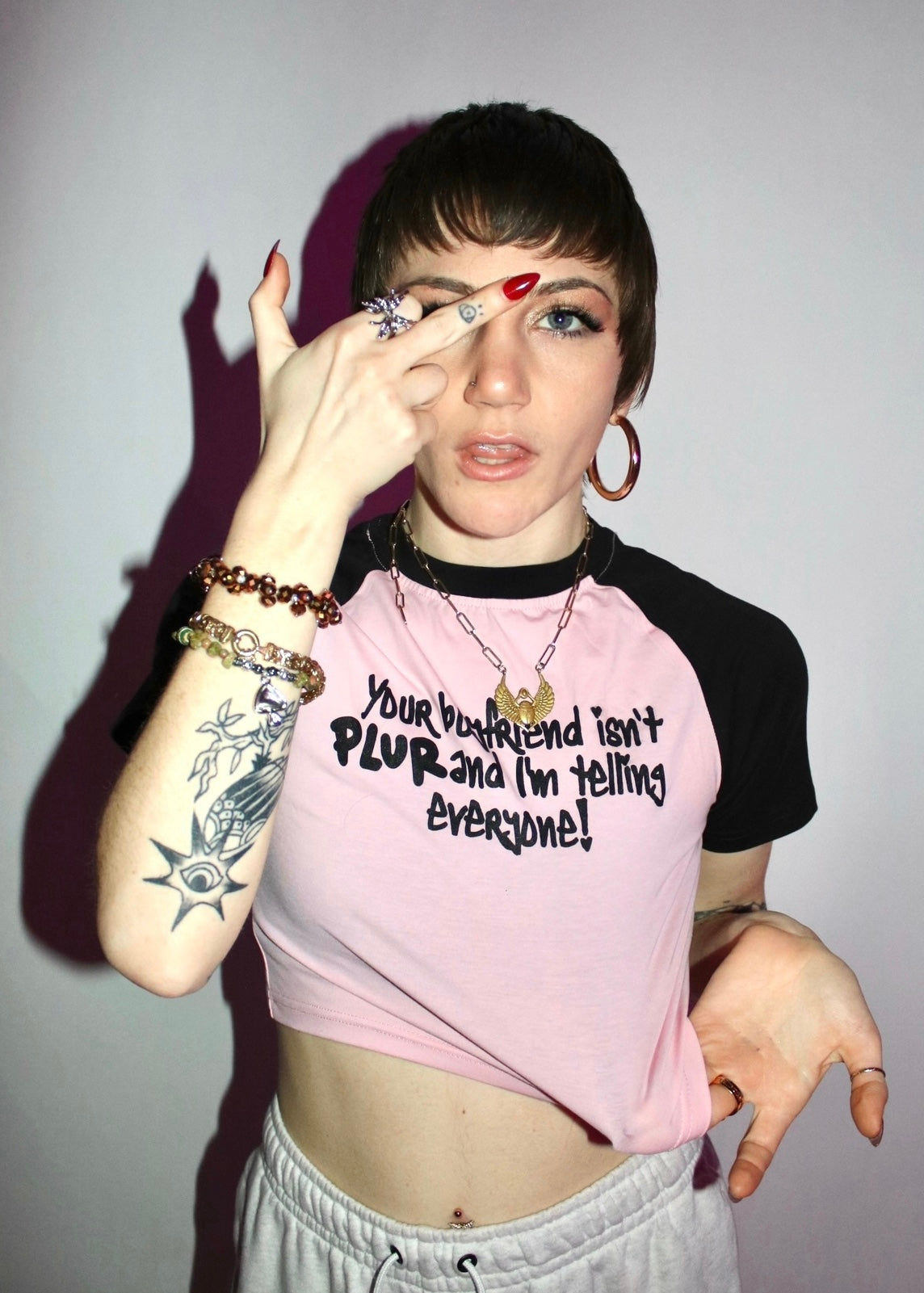 GIRLFRIENDS CROP TOP