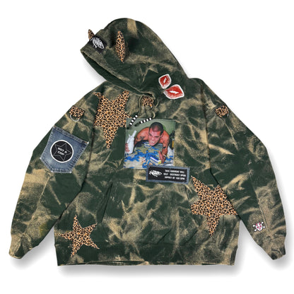 NOT ON DRUGS HOODIE (3XL)