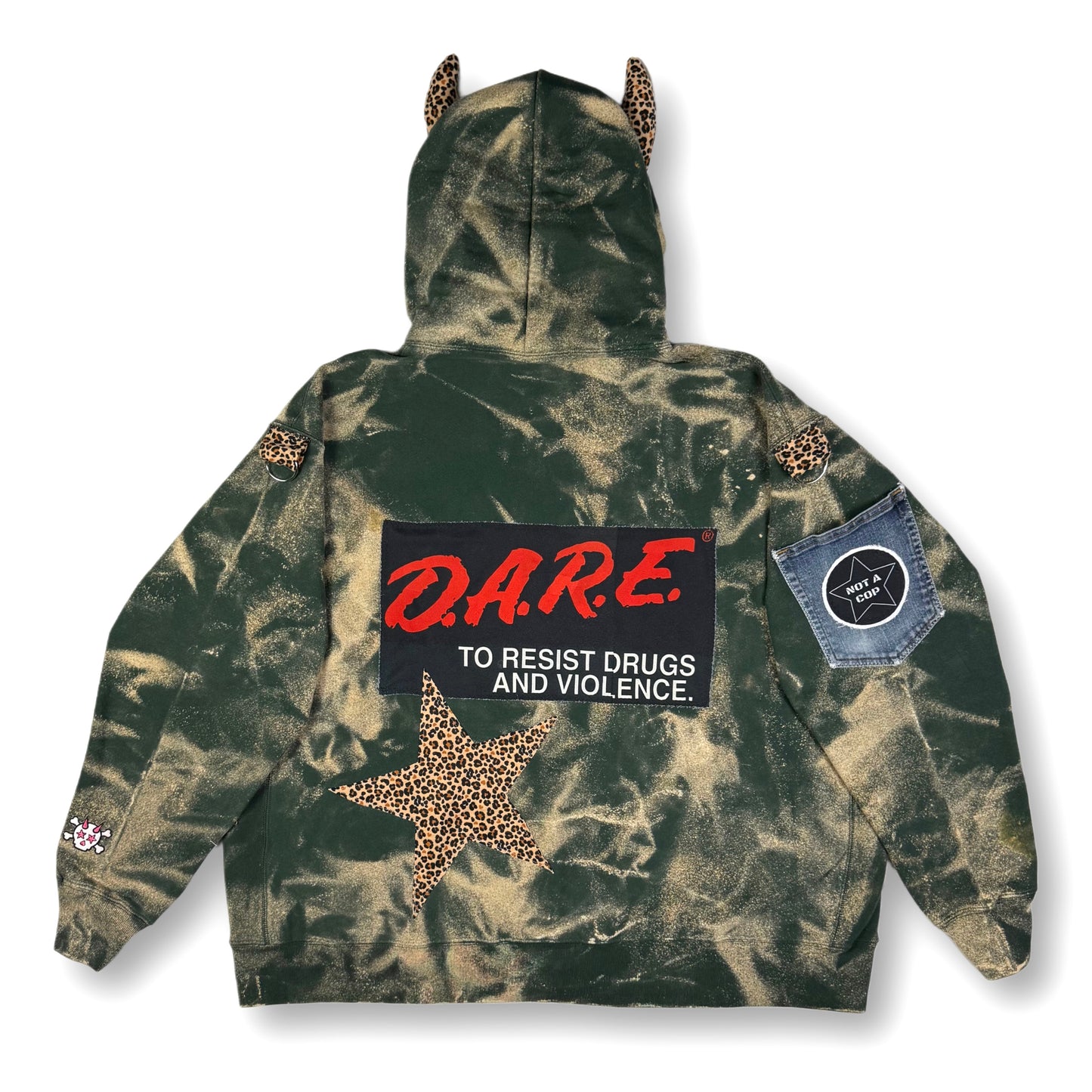 NOT ON DRUGS HOODIE (3XL)